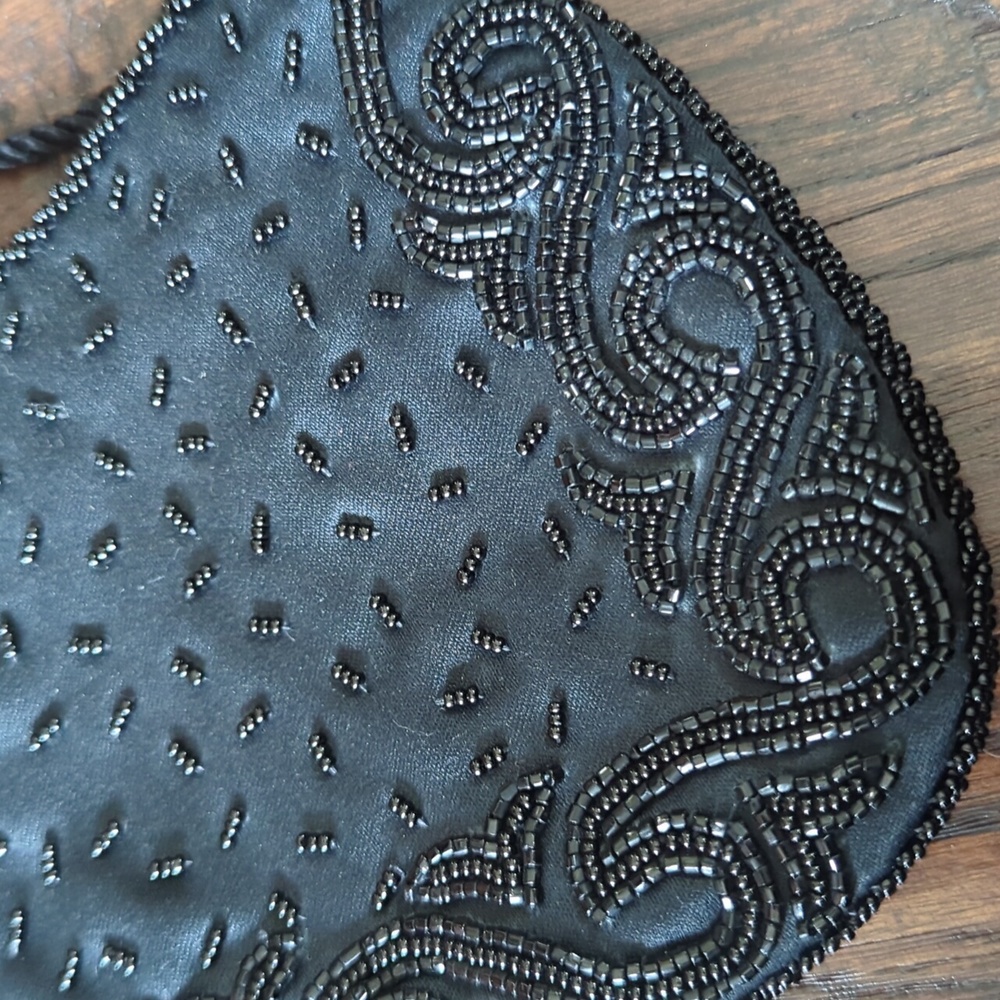 Vintage Formal Black Satin Hand Beaded Mini Purse Made in Hong Kong by Wolberg - Picture 4 of 15